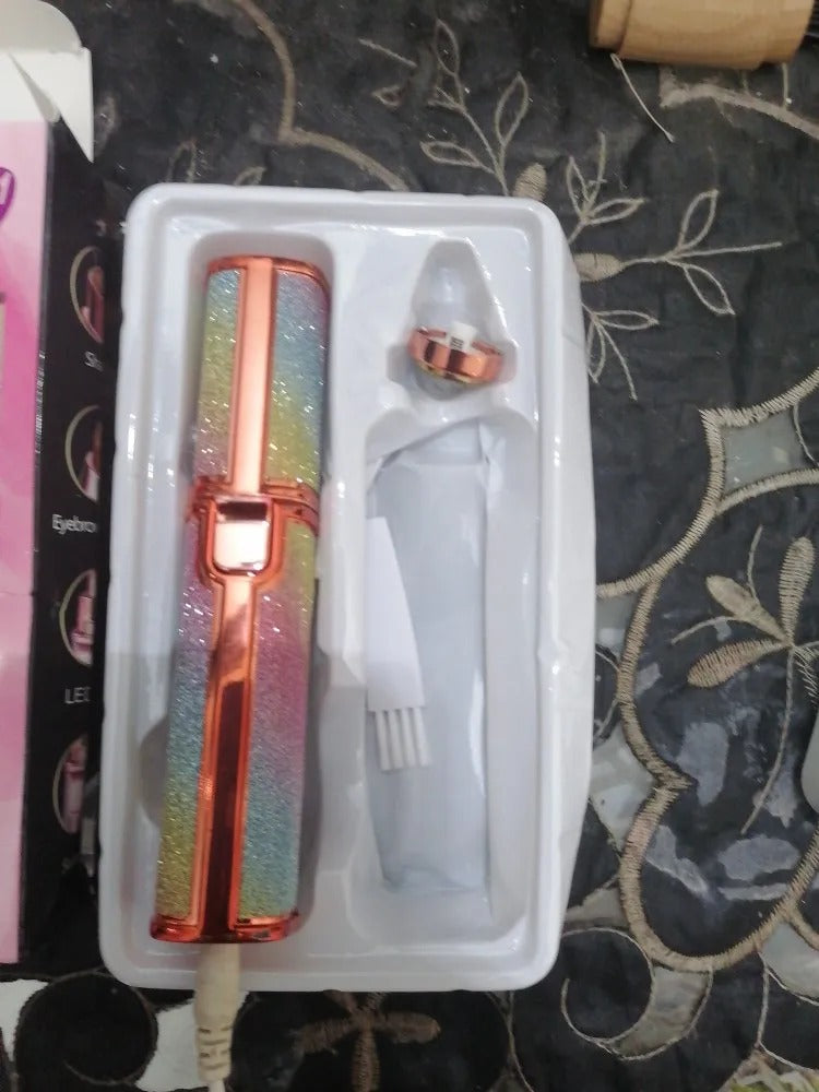 Flawless 2-in-1 Eyebrow Trimmer – USB Rechargeable